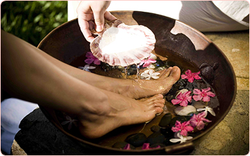 Reflexology in Brampton - Herbal Foot Soak at Integral Universe Wellness Center